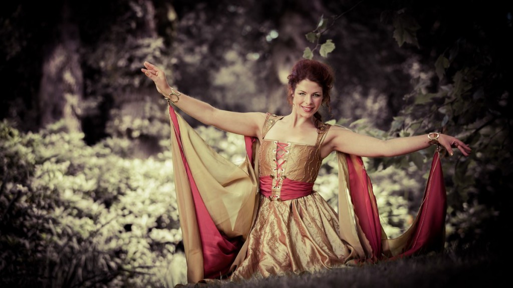 دختر هندی زیبا